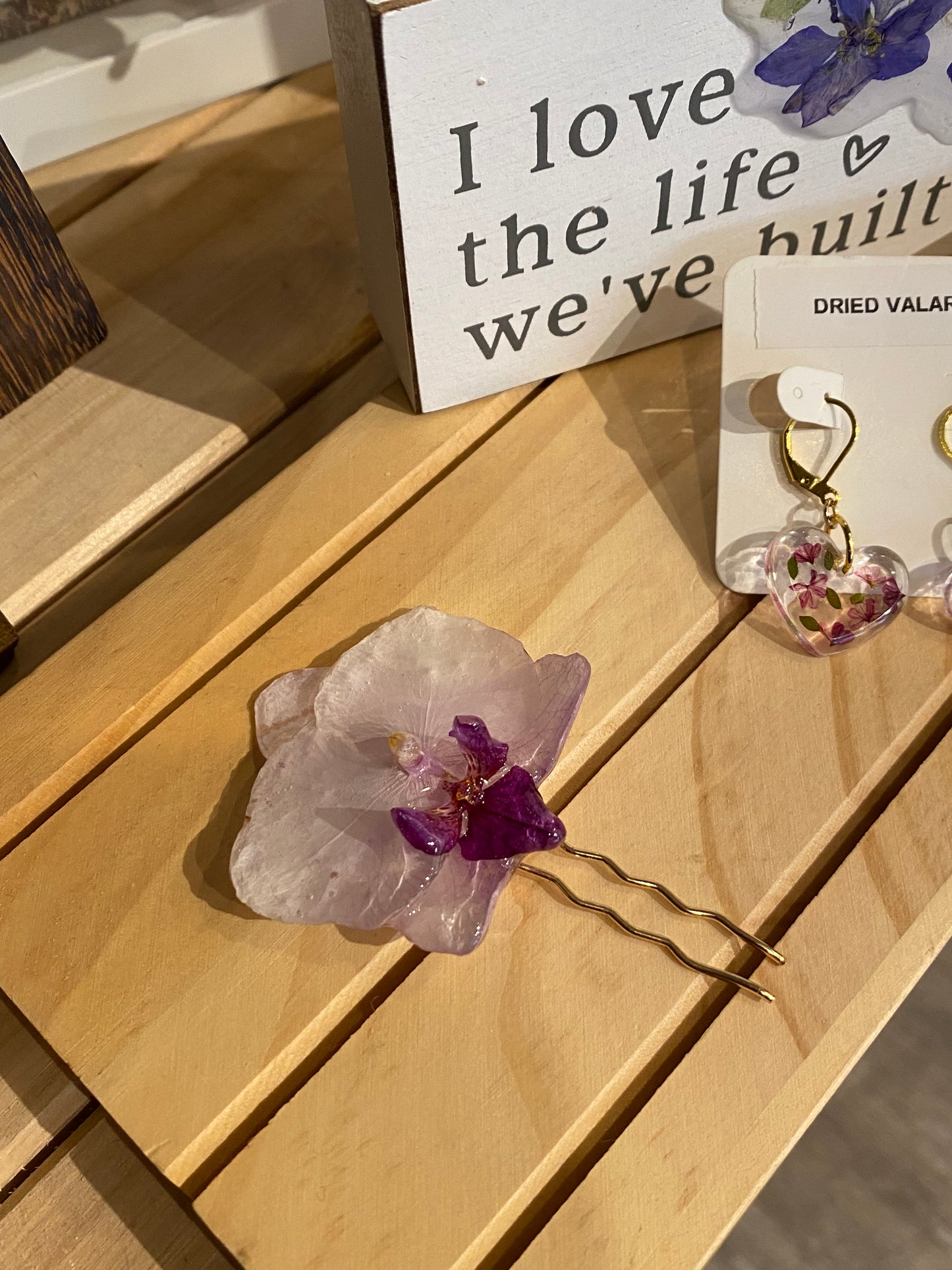 Orchid hair pin