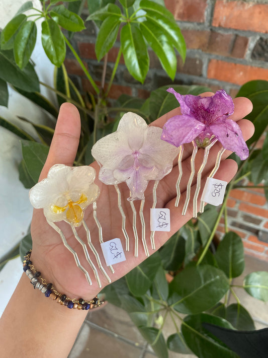 Orchid hair pin